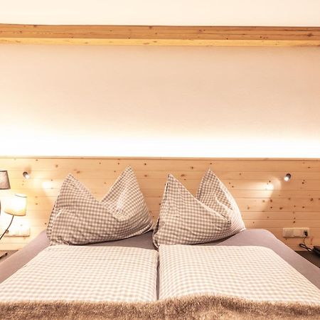 Quality Hosts Arlberg - Hotel Bergheim 장크트안톤암아를베르크 외부 사진