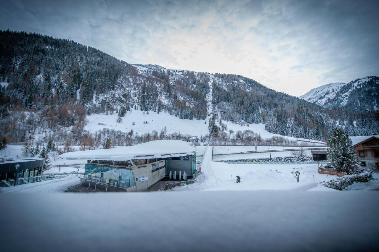 Quality Hosts Arlberg - Hotel Bergheim 장크트안톤암아를베르크 외부 사진