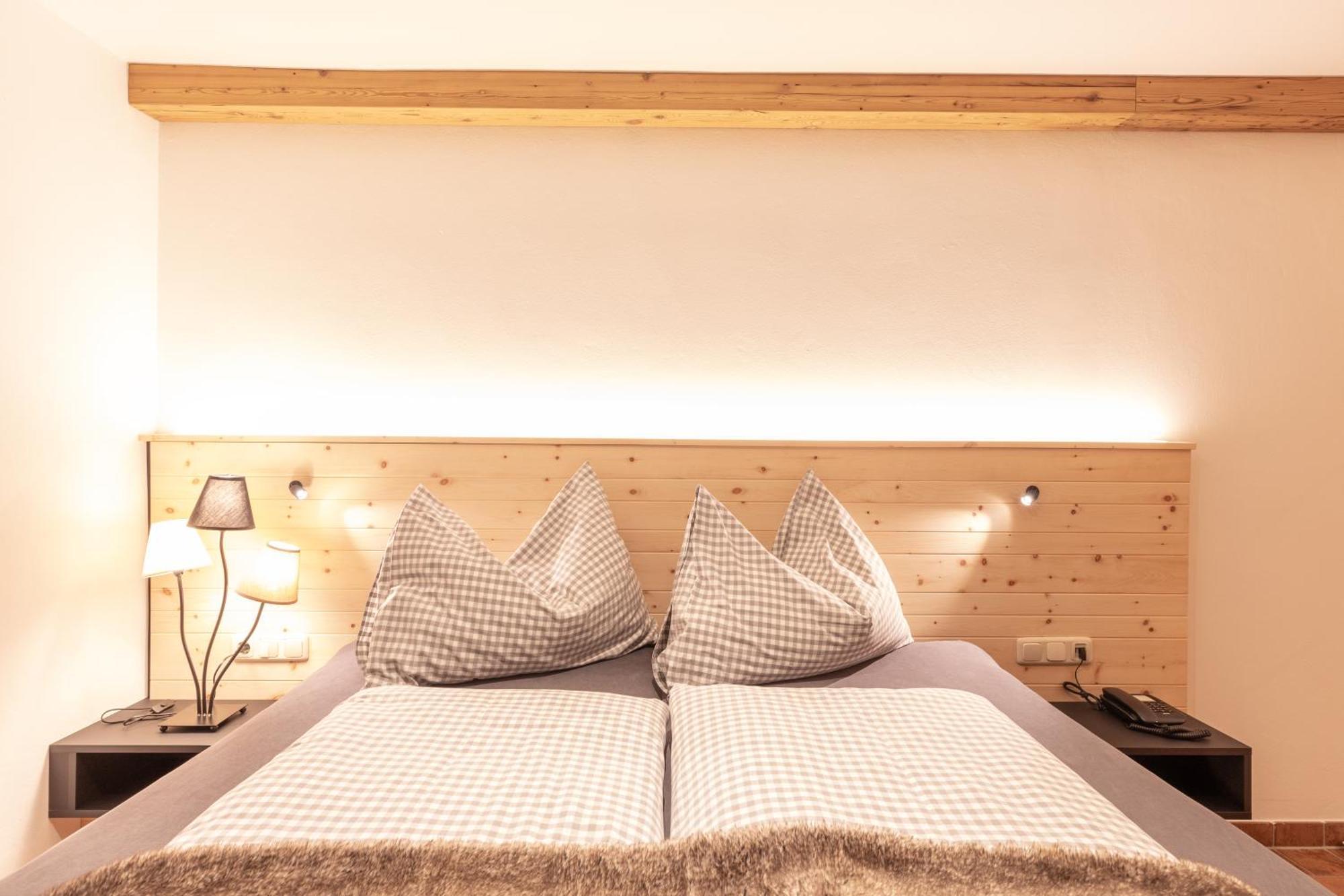 Quality Hosts Arlberg - Hotel Bergheim 장크트안톤암아를베르크 외부 사진