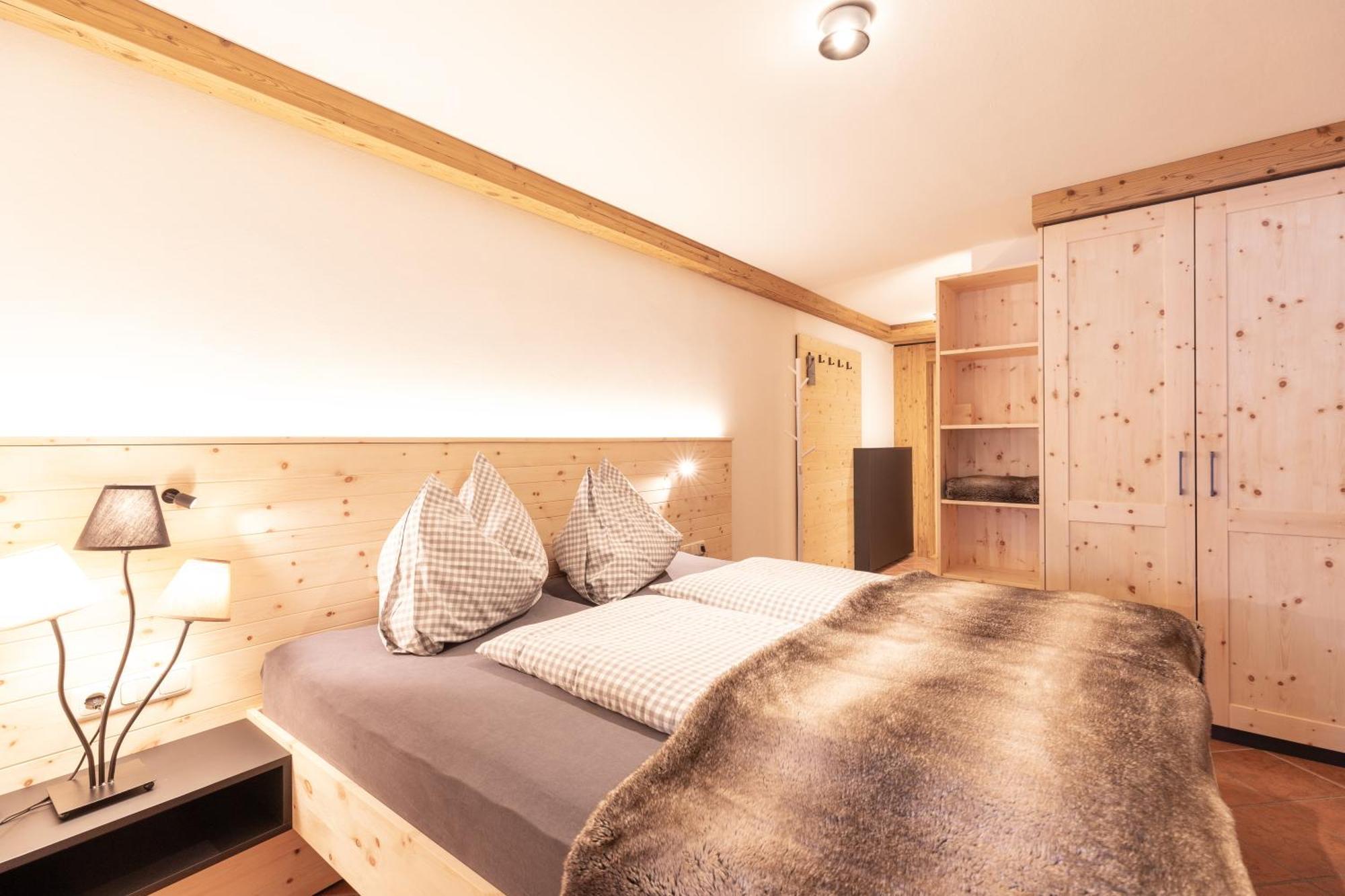 Quality Hosts Arlberg - Hotel Bergheim 장크트안톤암아를베르크 외부 사진